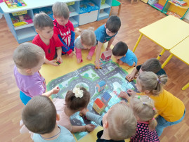 В младшей группе "Звёздочка " закончилась тематическая неделя "Город, в котором я живу" В младшей группе "Звёздочка " закончилась тематическая неделя "Город, в котором я живу".